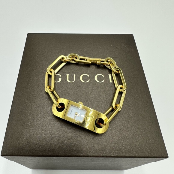 GUCCI Petite White Dial S-Steel Women's Watch Paper Clip Design - Picture 3 of 9